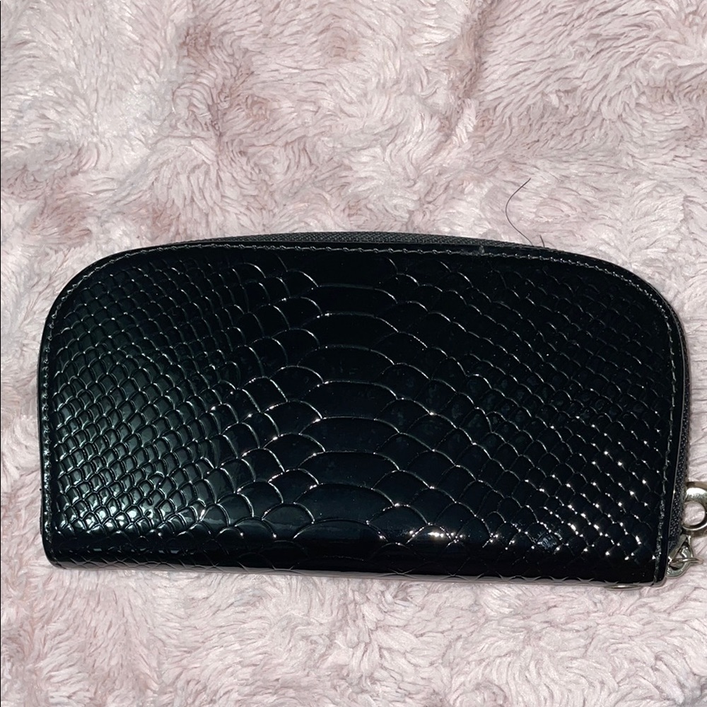Black Textured Zip Wallet